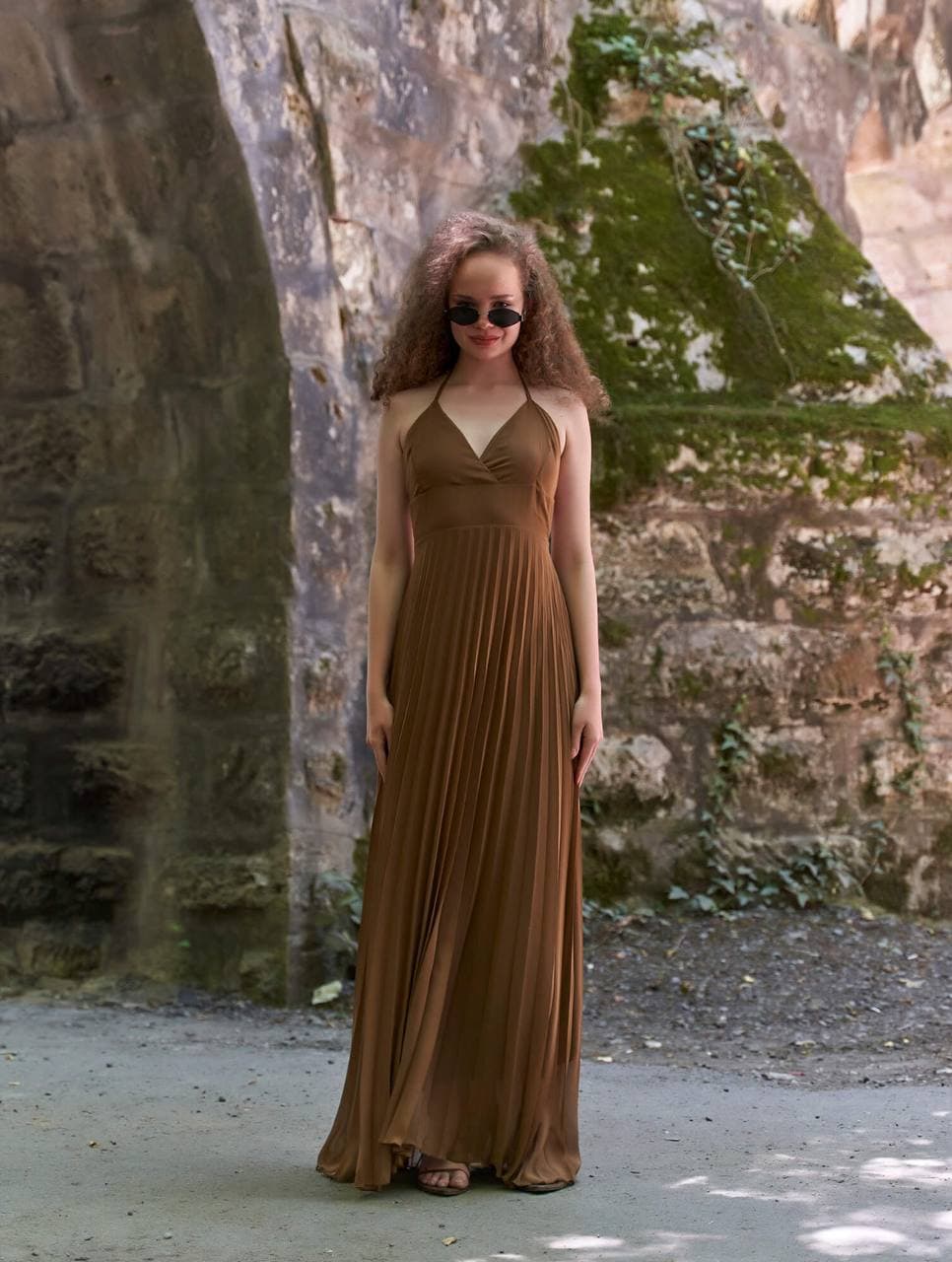 Robe longue dos nu plissée